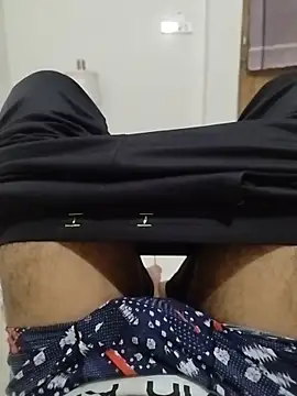 Snapshot of dhruve2010 chatting on November 2025 05:25:02 PM dhruve2010 online show from November 2025 05:25:02 PM