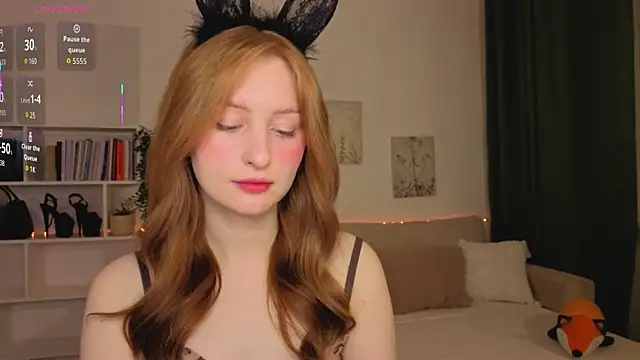 Betty Twinkle online show from October 2025 09:59:01 PM