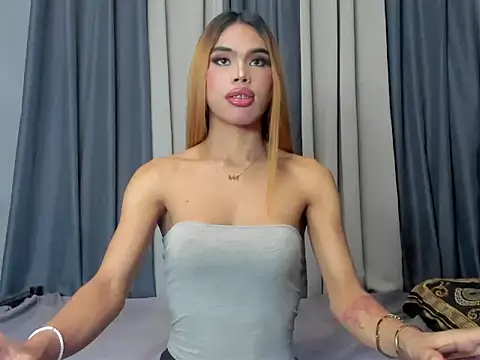 Shanexxgoddess online show from April 2026 05:48:02 PM