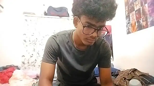 Snapshot of Rahulisagoodguy chatting on October 2025 09:00:02 AM Rahulisagoodguy online show from October 2025 09:00:02 AM