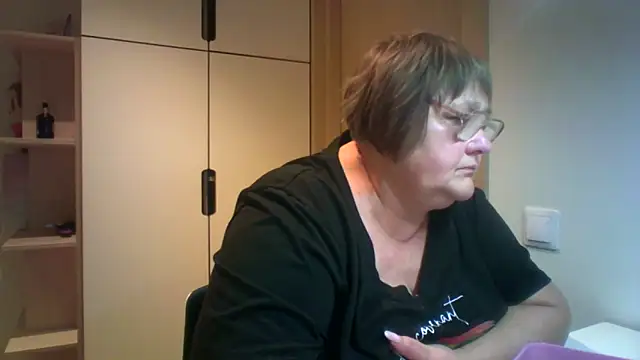 rewa666 online show from October 2025 04:57:02 PM