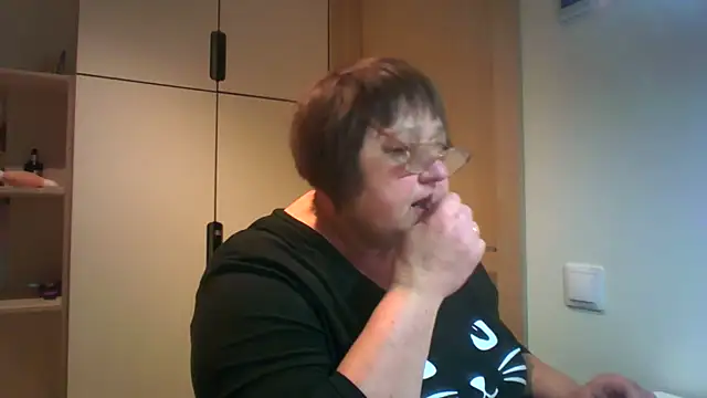 rewa666 online show from October 2025 05:21:01 PM