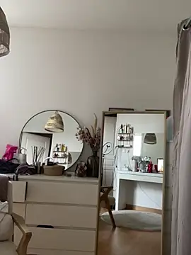 chloedlm5 online show from February 2026 09:47:02 AM