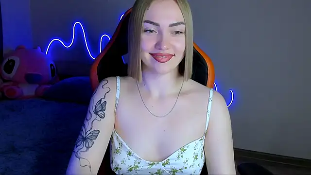 LaraKrein lk online show from October 2025 07:35:02 PM