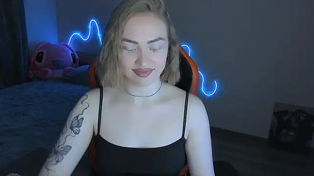 LaraKrein lk online show from March 2026 04:54:02 PM