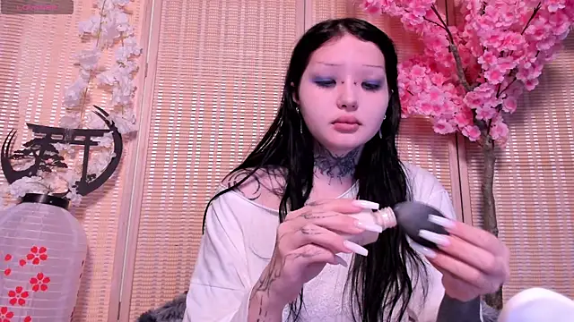 Lein Bone online show from September 2025 12:54:01 AM