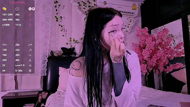 Lein Bone online show from October 2025 12:10:02 AM