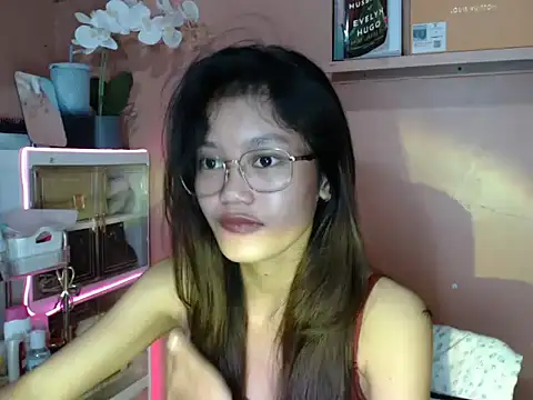 Snapshot of skinny_gracie chatting on October 2025 08:47:01 AM skinny gracie online show from October 2025 08:47:01 AM