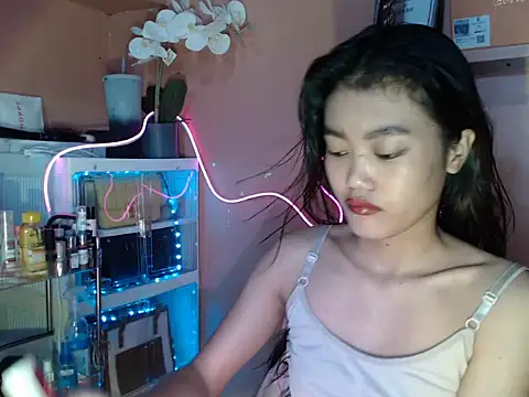 Snapshot of skinny_gracie chatting on October 2025 03:36:02 AM skinny gracie online show from October 2025 03:36:02 AM