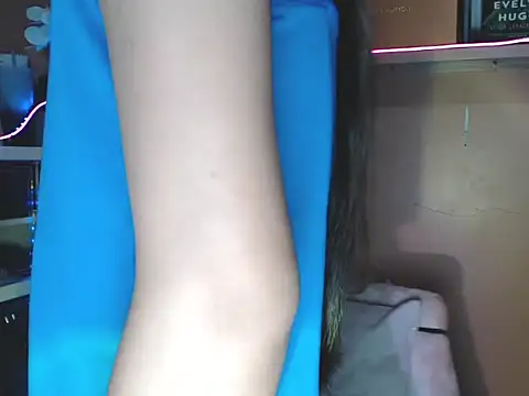 Snapshot of skinny_gracie chatting on December 2025 08:37:02 PM skinny gracie online show from December 2025 08:37:02 PM