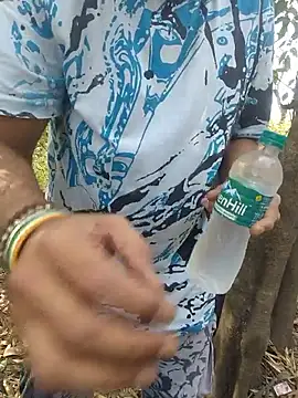 Aeroxx online show from March 2026 04:28:02 AM