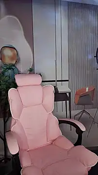 CAICAI BABY online show from November 2025 06:28:01 AM