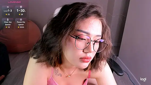 Snapshot of Momo_Ayase_ chatting on September 2025 02:19:01 PM Momo Ayase online show from September 2025 02:19:01 PM