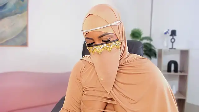 yasmin elite online show from October 2025 09:43:02 AM