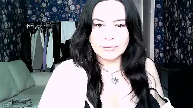 Monica-Mia online show from February 2026 11:05:02 AM