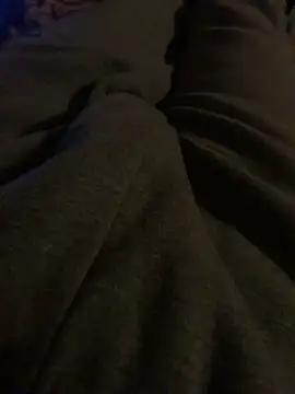 Snapshot of MuzzyFacing chatting on February 2026 05:06:02 PM MuzzyFacing online show from February 2026 05:06:02 PM