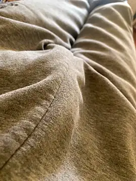 Snapshot of MuzzyFacing chatting on April 2026 12:54:01 PM MuzzyFacing online show from April 2026 12:54:01 PM