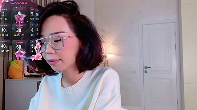 hinarin online show from September 2025 01:53:02 AM
