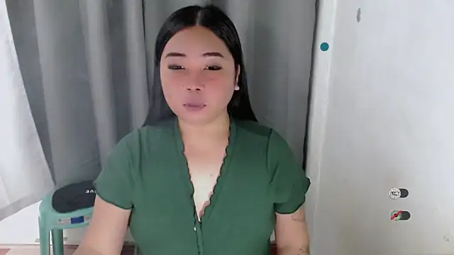 Yhana Slut online show from September 2025 05:42:02 AM