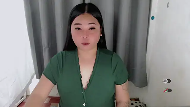 Yhana Slut online show from October 2025 04:47:02 PM