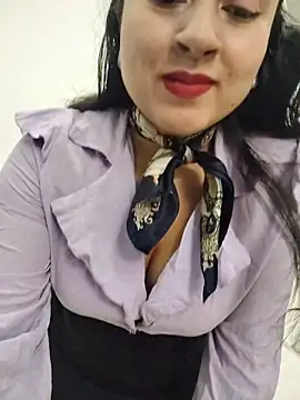 Snapshot of AMATISTA__16 chatting on November 2025 12:18:01 PM AMATISTA 16 online show from November 2025 12:18:01 PM