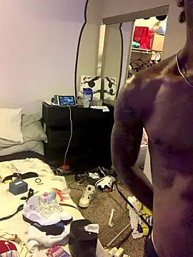 Triggerhappycj100 online show from April 2026 04:01:01 AM