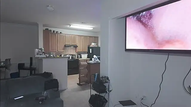 Triggerhappycj100 online show from June 2026 02:55:01 PM