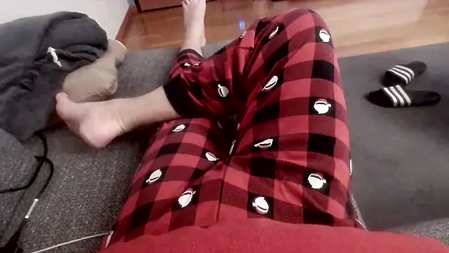 cucciolotto76 online show from December 2025 10:05:02 PM