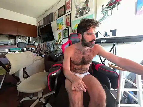 Pupscritch online show from June 2026 06:35:01 PM