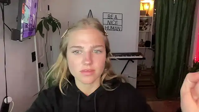 sweetceeme online show from October 2025 03:18:02 AM