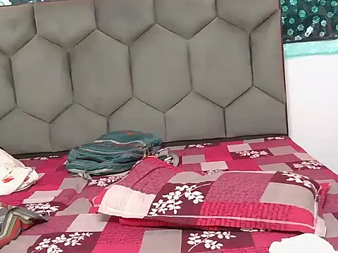 Snapshot of Diyaa_Singh chatting on November 2025 01:28:02 PM Diyaa Singh online show from November 2025 01:28:02 PM