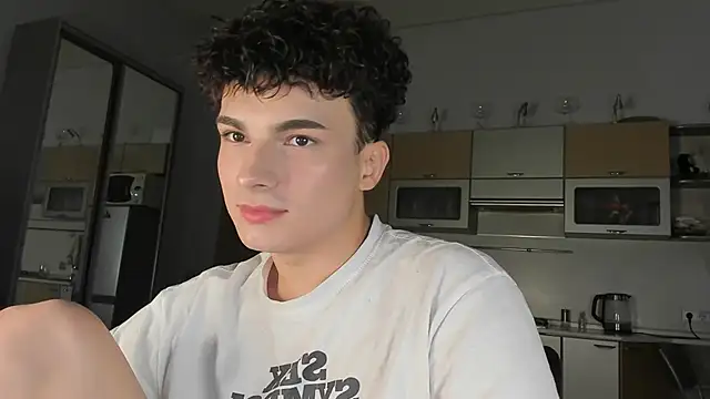 Snapshot of mystic_evan chatting on September 2025 12:18:02 PM mystic evan online show from September 2025 12:18:02 PM