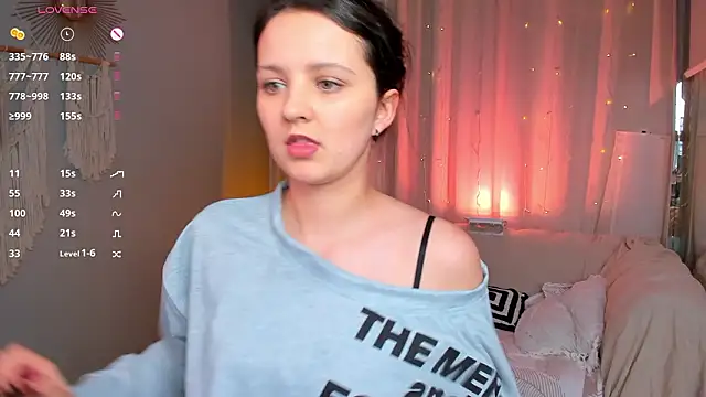 LilLisa online show from March 2026 11:49:02 AM