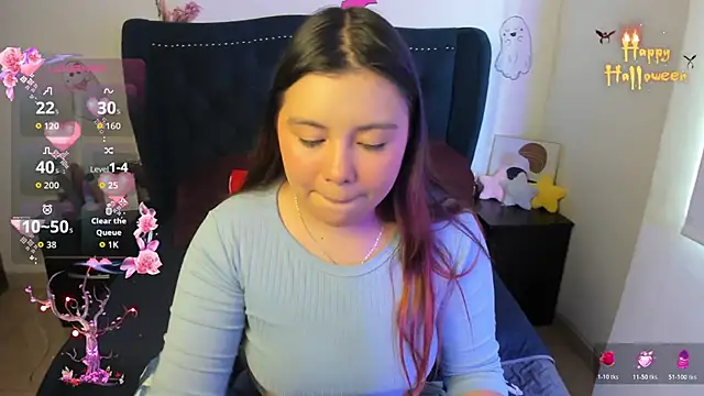 LucyPetit online show from October 2025 01:23:02 PM