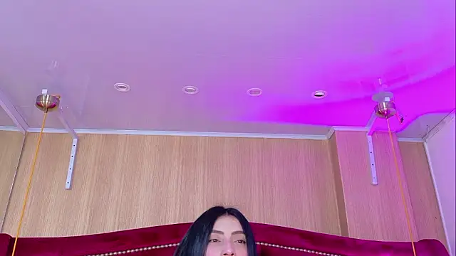 ZaraGold online show from March 2026 11:32:02 PM