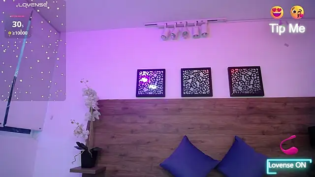 AlexandraCambell online show from September 2025 07:37:02 PM