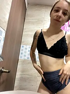 Snapshot of karla-thomsom10 chatting on October 2025 11:27:01 PM karla-thomsom10 online show from October 2025 11:27:01 PM