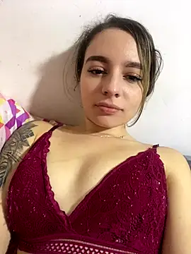 karla-thomsom10 online show from December 2025 06:47:01 PM