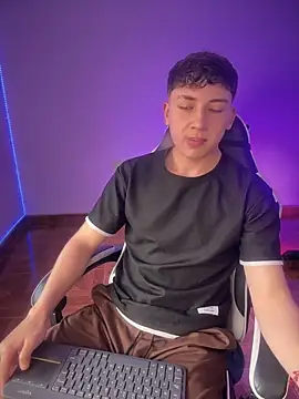 Casper   kyy online show from December 2025 03:09:02 PM