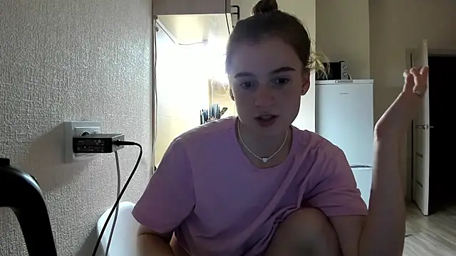 stacey  doll online show from October 2025 03:01:01 PM