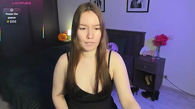 DaniCutie online show from November 2025 05:58:02 PM