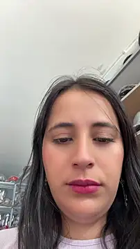 GiaDuque online show from May 2026 01:19:01 PM