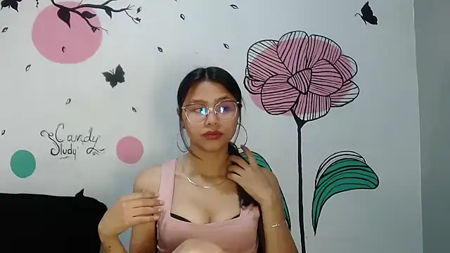 SofieLove 01 online show from October 2025 08:58:02 AM