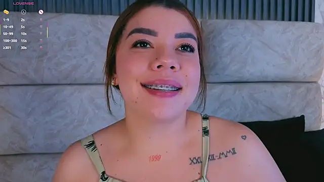 leilapons online show from April 2026 06:21:01 PM