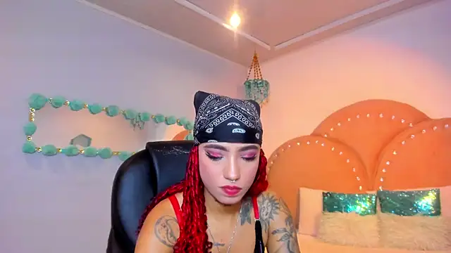 Snapshot of salem_rose chatting on October 2025 07:44:01 PM salem rose online show from October 2025 07:44:01 PM