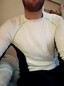 Snapshot of alexpo27 chatting on February 2026 03:21:02 AM alexpo27 online show from February 2026 03:21:02 AM