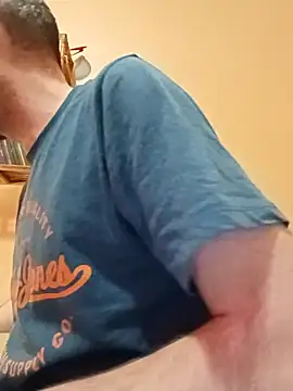 Snapshot of alexpo27 chatting on February 2026 02:12:02 AM alexpo27 online show from February 2026 02:12:02 AM