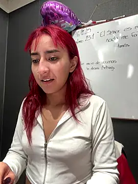 JuliethaDemon  online show from December 2025 01:05:01 PM