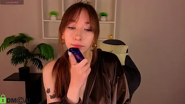 Miche1le Allenne online show from April 2026 03:02:01 AM