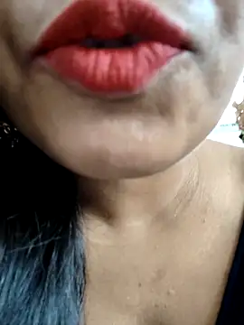 Sofia-ex online show from October 2025 08:26:01 AM